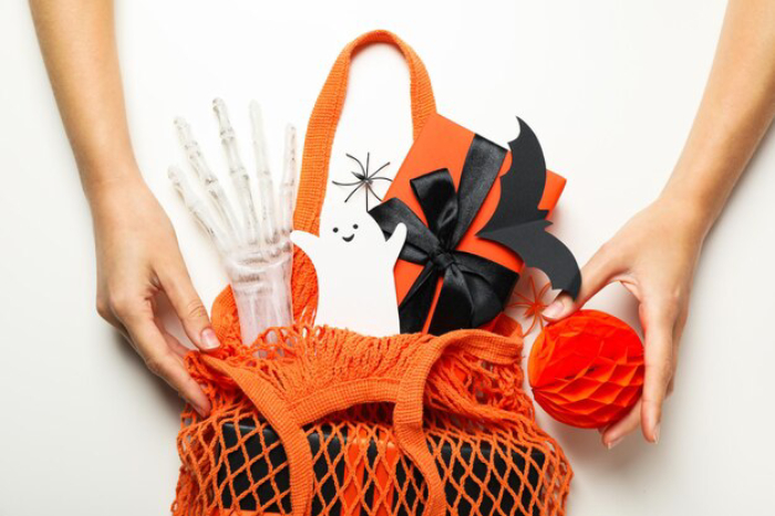 halloween-gifts-ideas-spooky-presents-for-all-ages