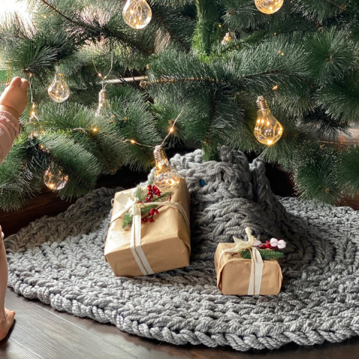 Choosing the Right Christmas Tree Skirt