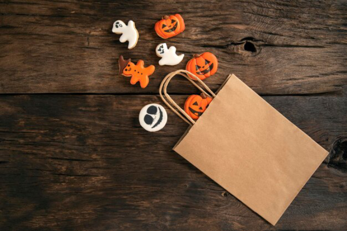 halloween-gift-bag-ideas-spooky-treats-for-everyone-this-fall