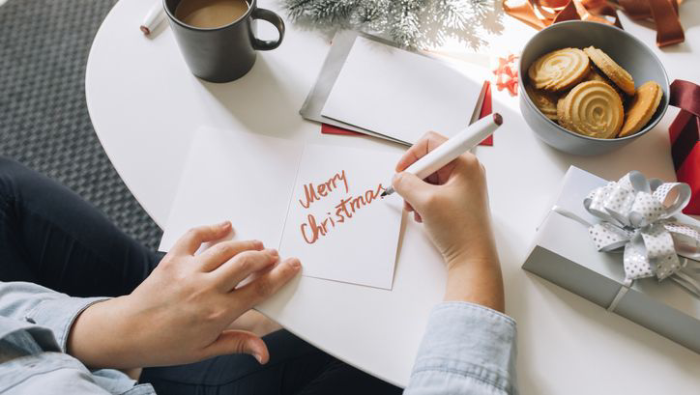 Crafting and Giving the Perfect Christmas Card with Messages for Your Boss