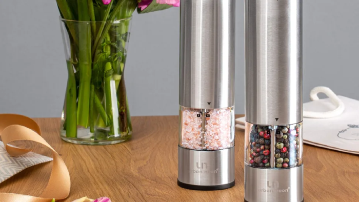 Ideas For Kitchen Gifts As A Electric Salt and Pepper Grinder Set
