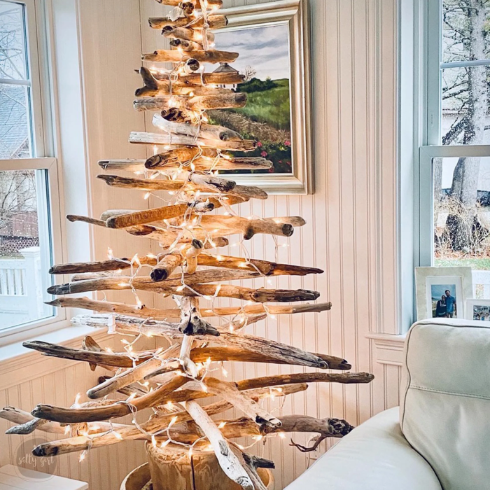 Things to Consider When Choosing Wooden over Traditional For Making Your Christmas Tree