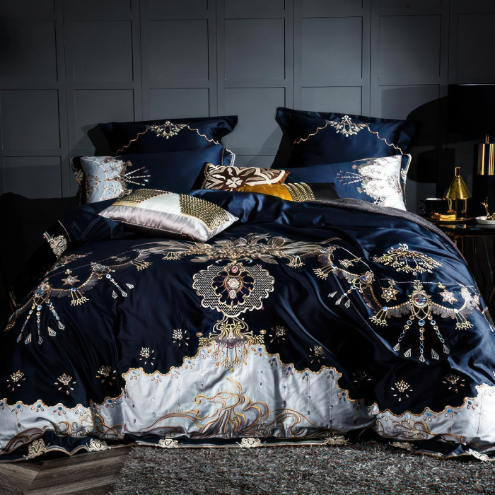 Luxurious Bedding Set 