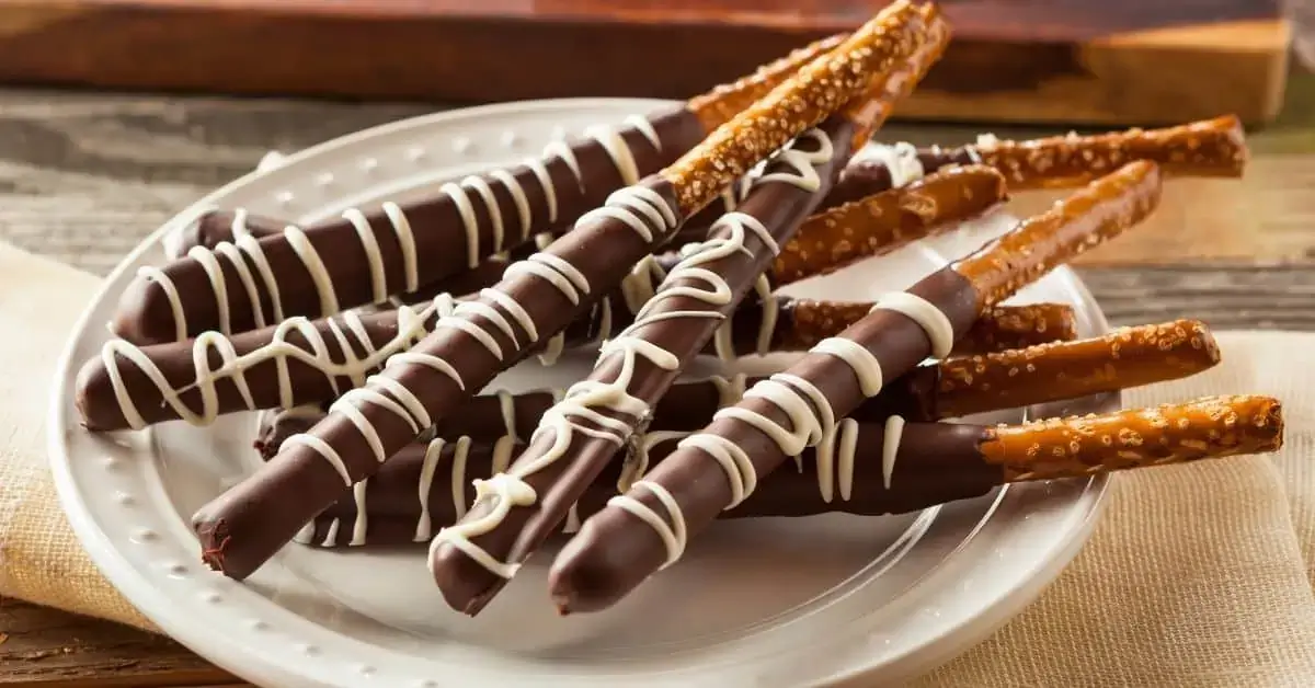 Chocolate-Dipped Pretzel Rods