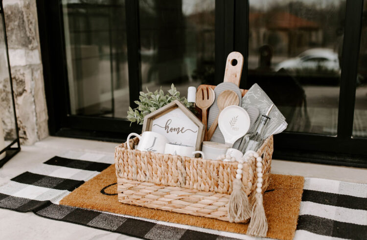 Housewarming Gift Basket Ideas